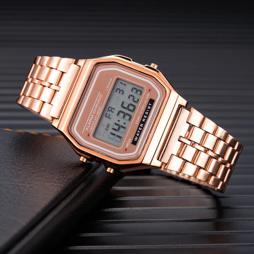 Montre LED Sport Dorée — Homme & Femme | Waterproof & Style Luxe